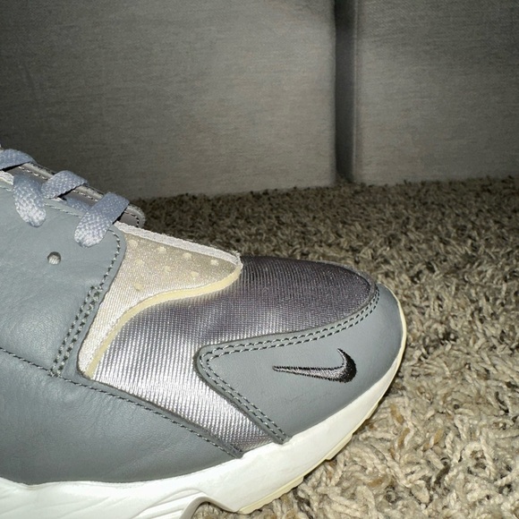 Size 10.5 - Nike Air Huarache Light Smoke Grey - Picture 11 of 13